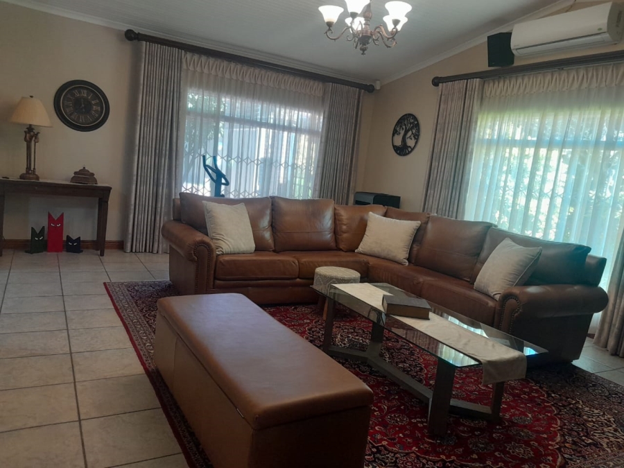 4 Bedroom Property for Sale in Safari Gardens North West